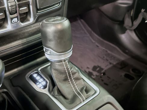 Used 2023 Jeep Wrangler Sahara w/ Cold Weather Group AWD/4WD image 24