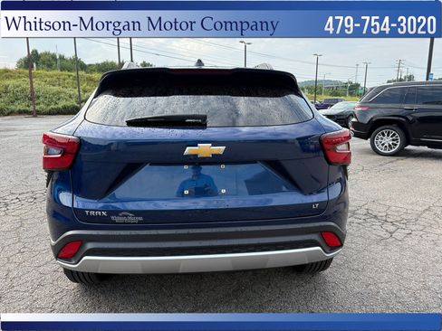 Used 2024 Chevrolet Trax LT FWD image 6