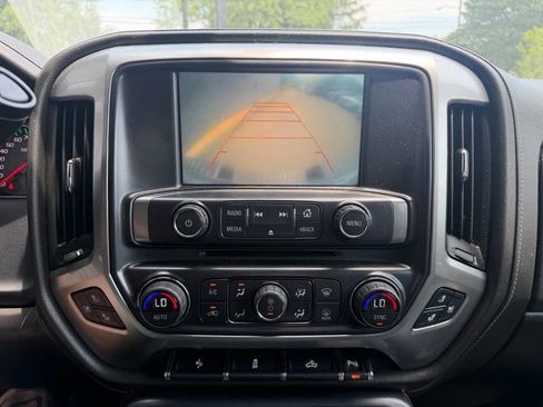 Used 2016 Chevrolet Silverado 1500 LTZ AWD/4WD image 11