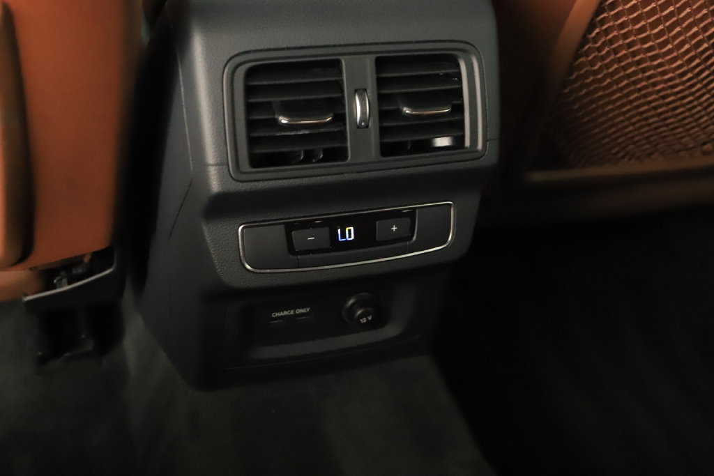 Certified 2024 Audi Q5 e Premium AWD/4WD image 22