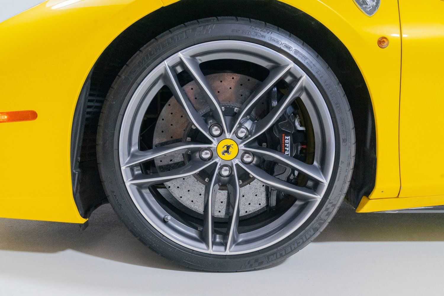 Used 2017 Ferrari 488 Spider RWD image 22