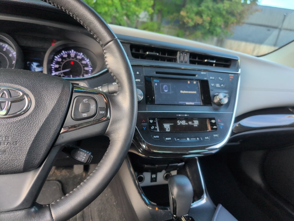 Used 2015 Toyota Avalon XLE FWD image 20