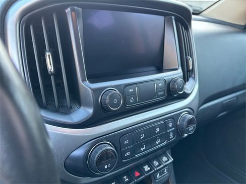 Used 2021 Chevrolet Colorado ZR2 image 17