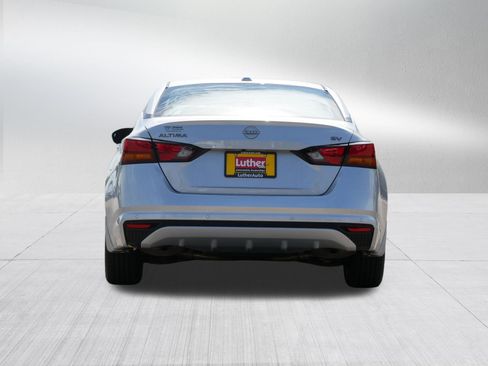 Used 2023 Nissan Altima 2.5 SV FWD image 6