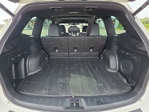Used 2023 Subaru Forester Wilderness w/ Wilderness Package AWD/4WD image 31