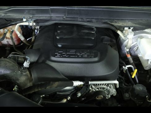 Used 2024 RAM 2500 Big Horn w/ Night Edition AWD/4WD image 19