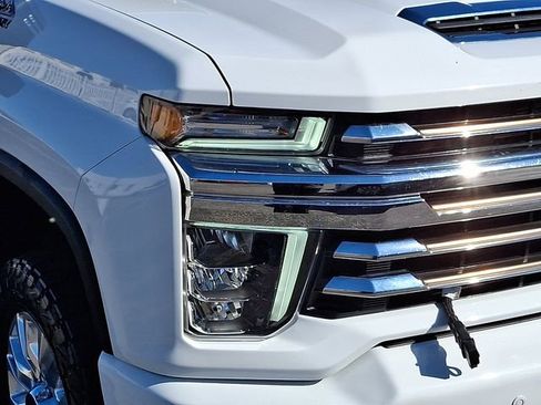 Used 2021 Chevrolet Silverado 2500 High Country w/ Z71 Off-Road Package image 10