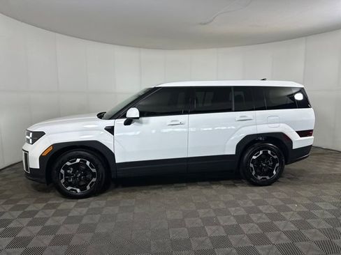 Used 2025 Hyundai Santa Fe SE image 6