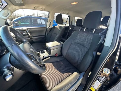 Used 2023 Toyota 4Runner TRD Off-Road image 10