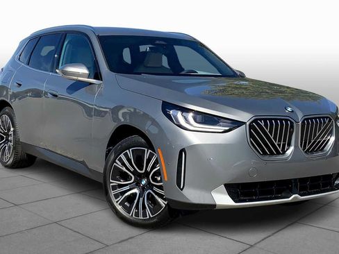 New 2026 BMW X3 xDrive30 w/ Premium Package image 2