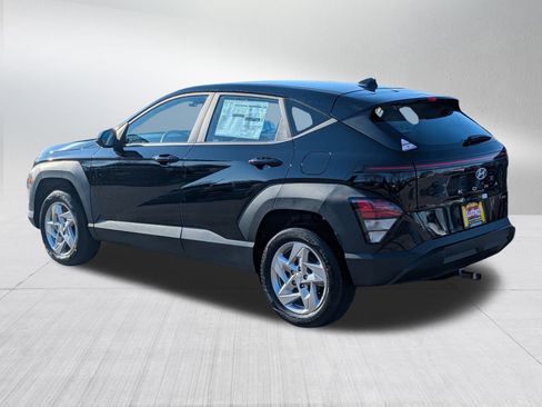 New 2026 Hyundai Kona SE image 3