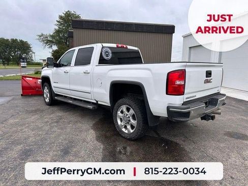 Used 2018 GMC Sierra 2500 SLT w/ Duramax Plus Package AWD/4WD image 4