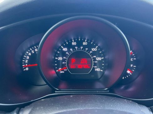 Used 2015 Kia Soul + FWD image 19