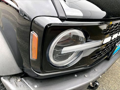 Used 2022 Ford Bronco Wildtrak image 34