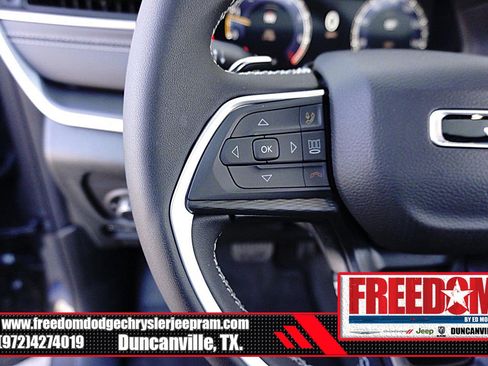 New 2025 Jeep Grand Cherokee L Laredo image 25