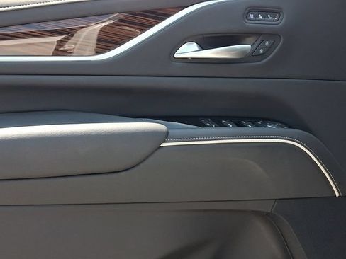Certified 2024 Cadillac Escalade Premium Luxury AWD/4WD image 12