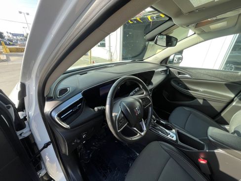 Used 2025 Buick Encore GX Preferred image 34