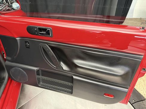 Used 2008 Volkswagen Beetle S image 19