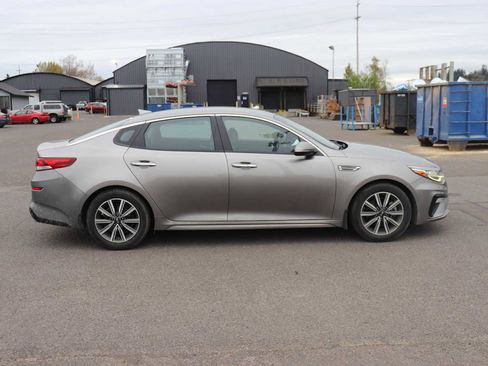 Used 2019 Kia Optima EX image 4
