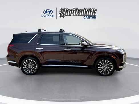 Used 2023 Hyundai Palisade Calligraphy image 9