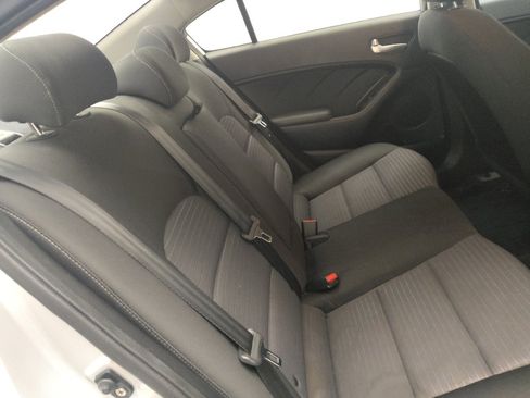 Used 2017 Kia Forte LX w/ LX Popular Package image 19