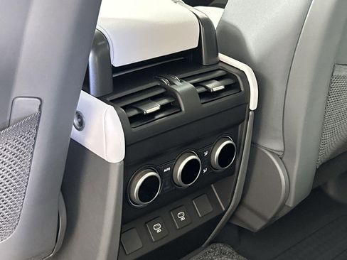New 2025 Land Rover Defender 130 V8 image 28