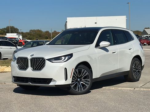 New 2026 BMW X3 xDrive30 w/ Convenience Package image 2