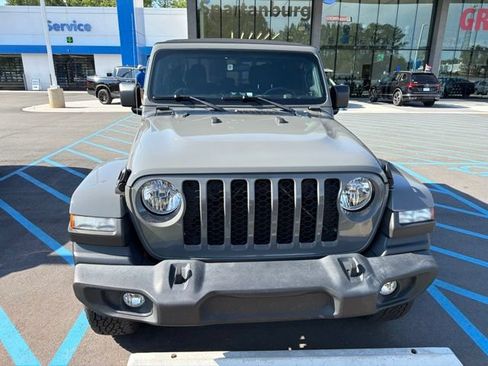 Used 2021 Jeep Gladiator Sport AWD/4WD image 9