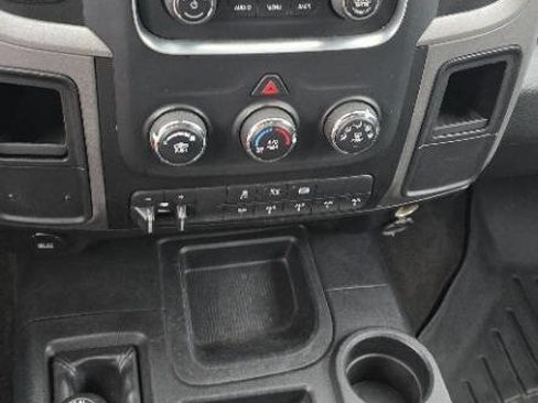 Used 2015 RAM 2500 Tradesman w/ Chrome Appearance Group AWD/4WD image 22