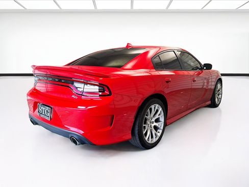 Used 2022 Dodge Charger R/T RWD image 4