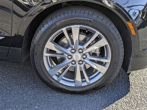 Certified 2025 Cadillac XT5 Premium Luxury image 14