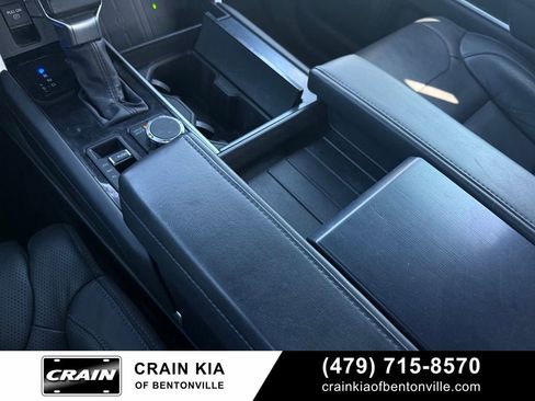 Used 2024 Toyota Tundra Platinum AWD/4WD image 20