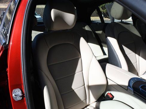 Used 2018 Mercedes-Benz C 300 4MATIC Sedan image 27