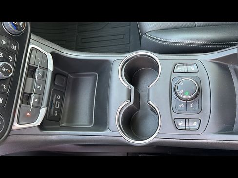 Used 2024 GMC Terrain SLT w/ Elevation Edition AWD/4WD image 20