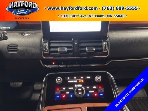 Used 2018 Lincoln Navigator Reserve w/ Technology Package AWD/4WD image 16