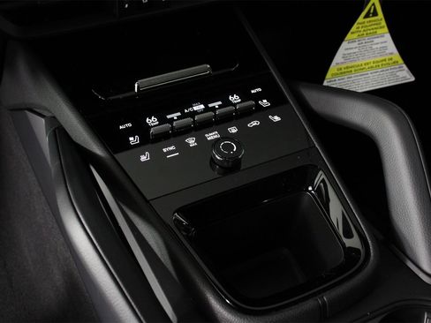 New 2026 Porsche Cayenne Coupe image 13