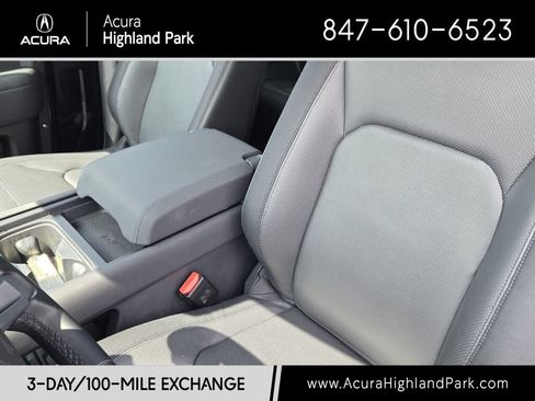 Used 2023 Land Rover Defender 90 X-Dynamic SE AWD/4WD image 25