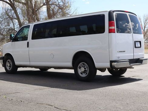 Used 2017 Chevrolet Express 3500 LT w/ LT Preferred Equipment Group image 7