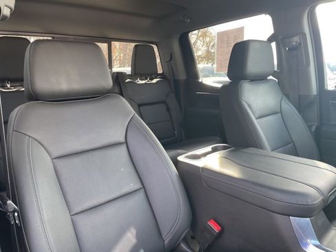 Used 2023 GMC Sierra 1500 SLT image 30