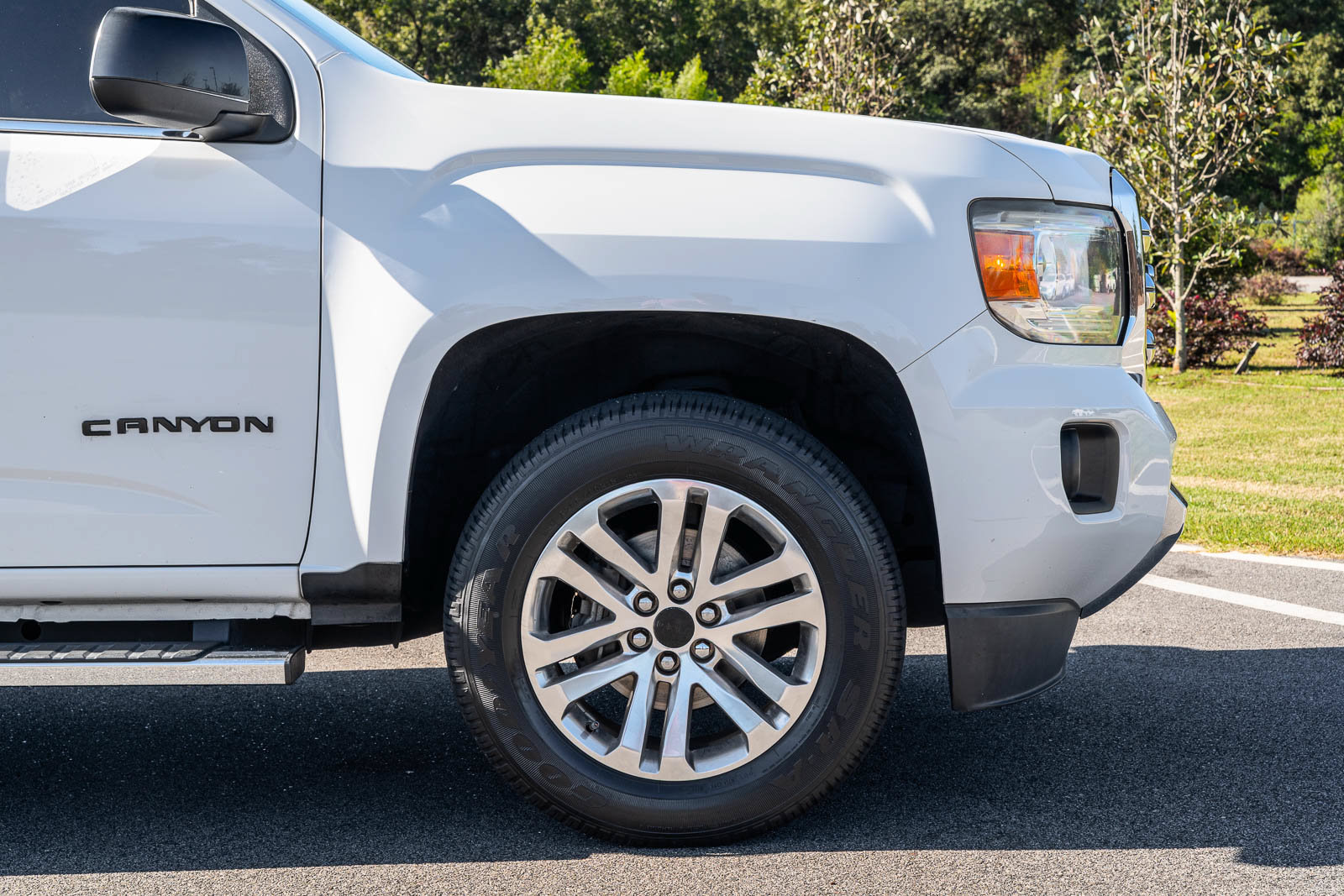Used 2016 GMC Canyon SLT w/ Trailering Package RWD image 9