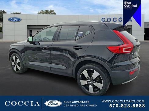 Used 2020 Volvo XC40 T5 Momentum w/ Protection Package Premier image 6