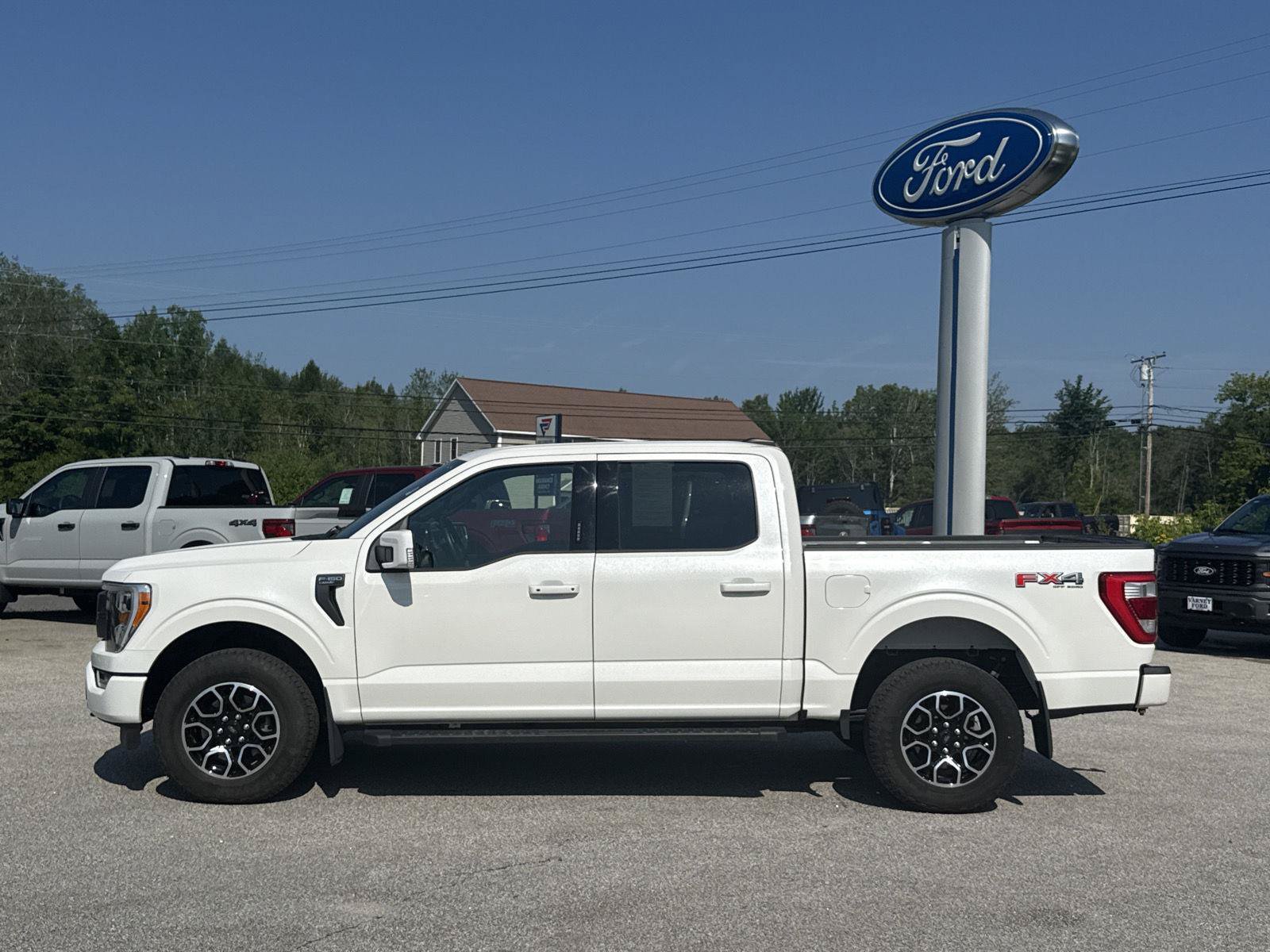 Used 2023 Ford F150 Lariat AWD/4WD image 3