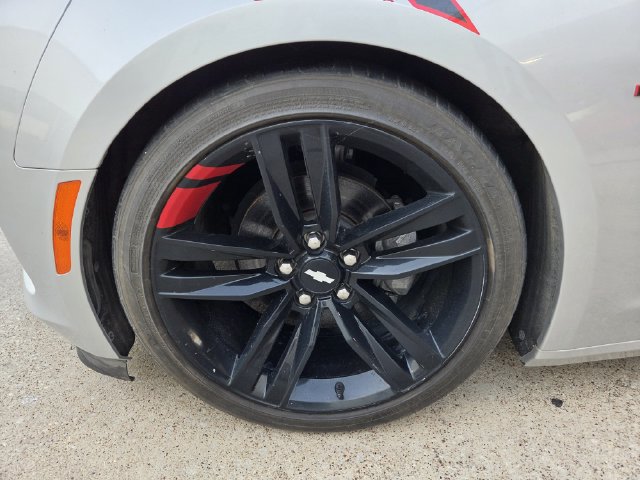 Used 2018 Chevrolet Camaro LT w/ Redline Edition RWD image 9
