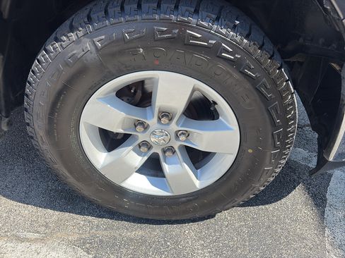Used 2019 RAM 1500 Classic SLT RWD image 22