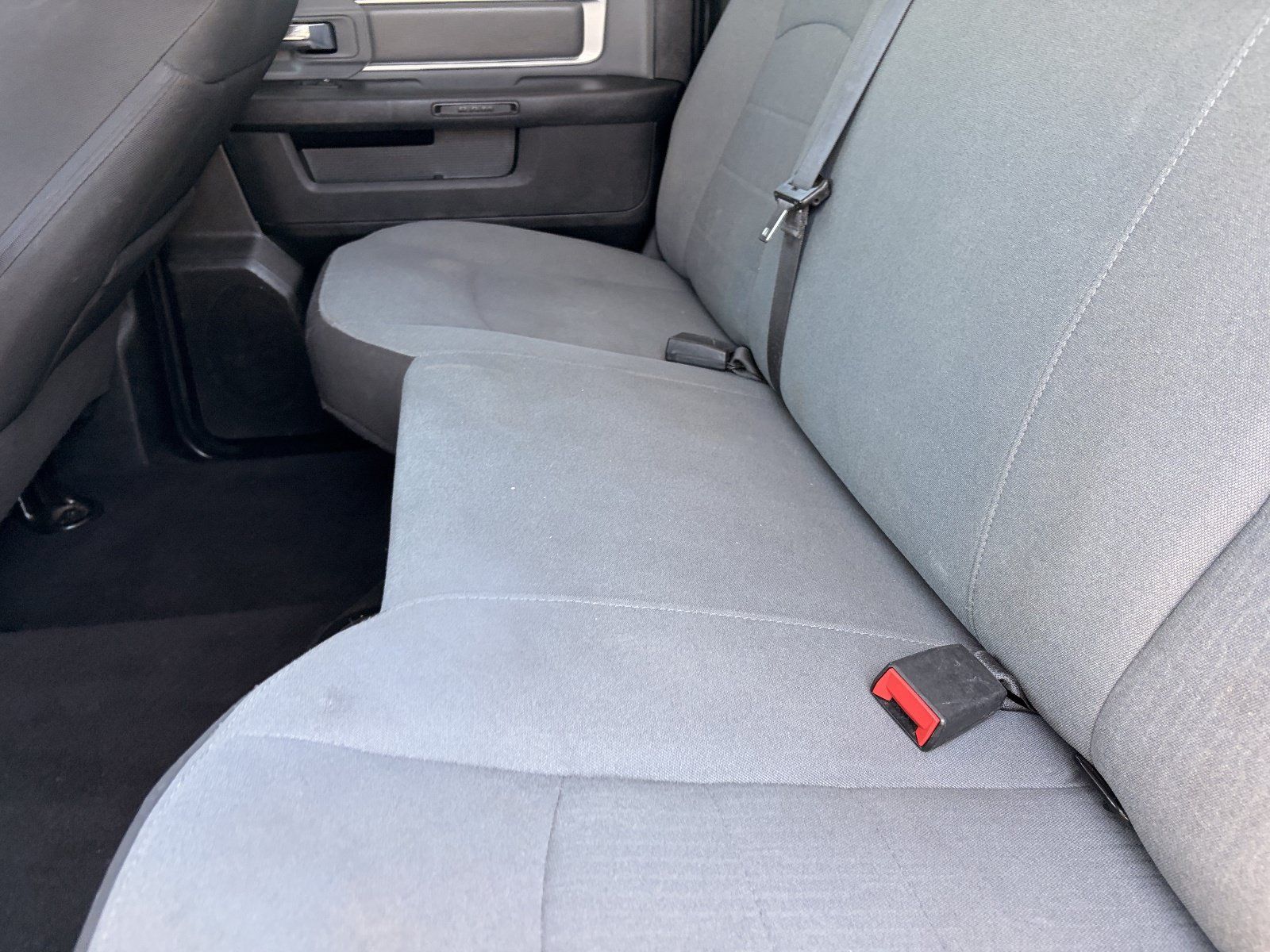 Used 2022 RAM 1500 Classic SLT RWD image 15
