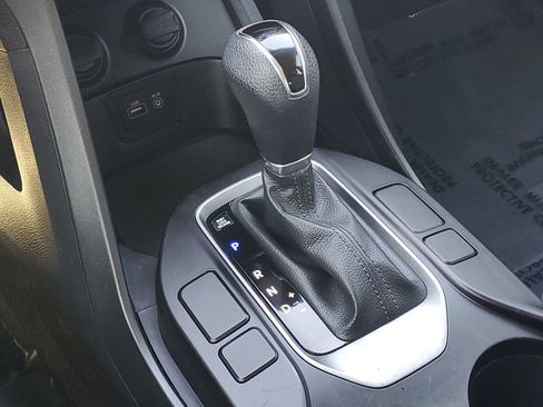 Used 2017 Hyundai Santa Fe Sport FWD image 26