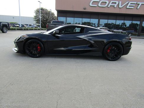 Used 2024 Chevrolet Corvette Stingray Premium Conv w/ Z51 Performance Package RWD image 26