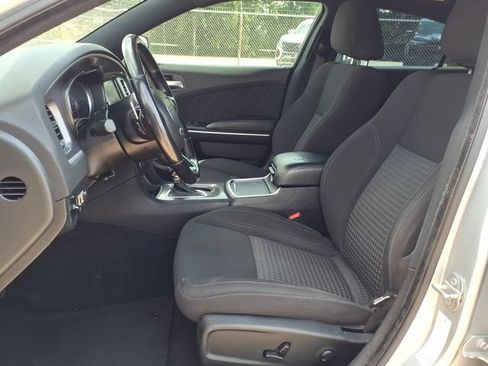 Used 2022 Dodge Charger SXT w/ Cold Weather Package AWD/4WD image 8