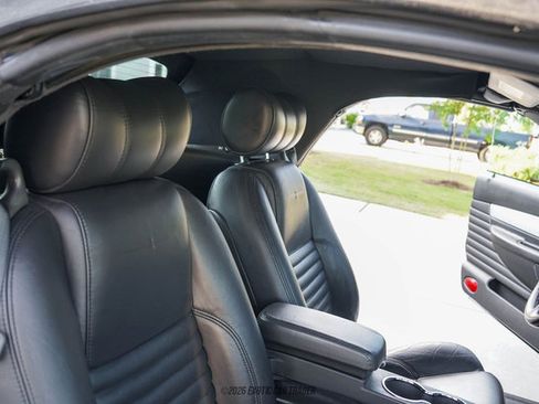 Used 2002 Ford Thunderbird Deluxe RWD image 35