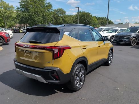 Used 2024 Kia Seltos S AWD/4WD image 5